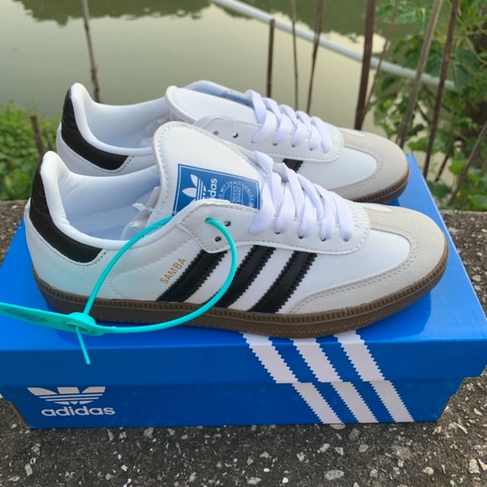 Adidas samba OG cloud white core black sneakers